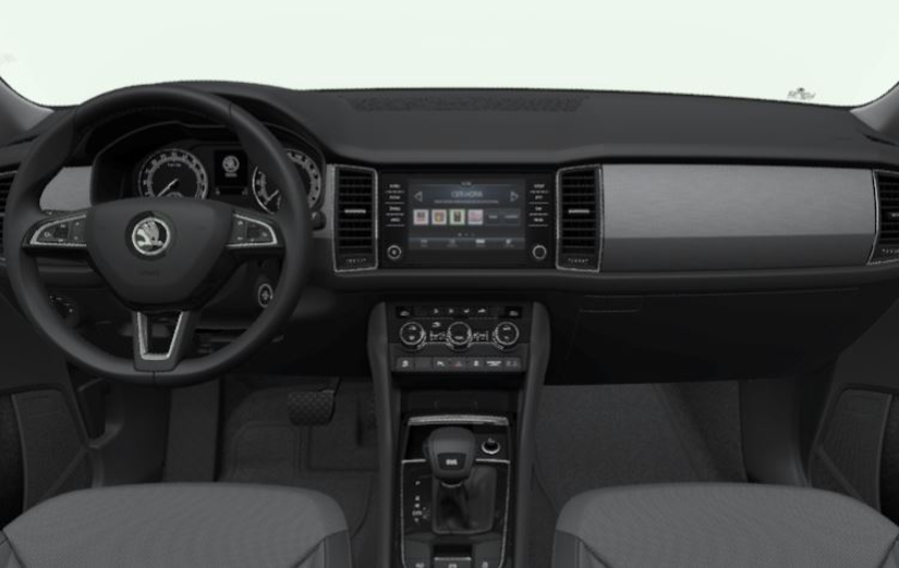 noleggio lungo termine skoda kodiaq interni