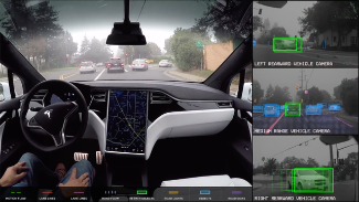 La Tesla dimostra il nuovo Autopilot