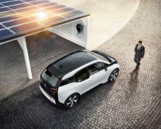 BMW lancia il Digital Charging Service